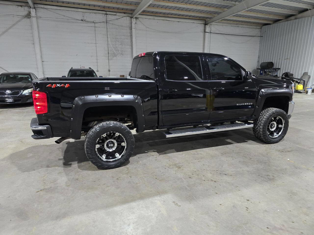 Used 2018 Chevrolet Silverado 1500 LT w/ All Star Edition image 15