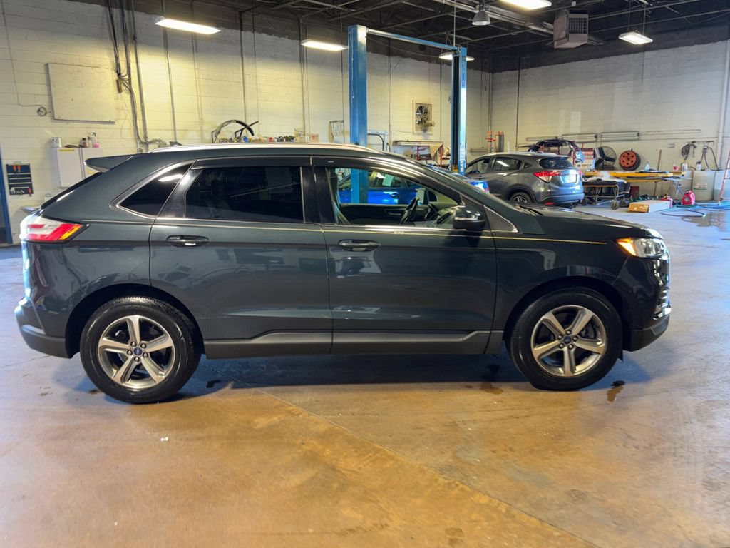 Used 2019 Ford Edge SEL w/ Equipment Group 201A AWD/4WD image 4