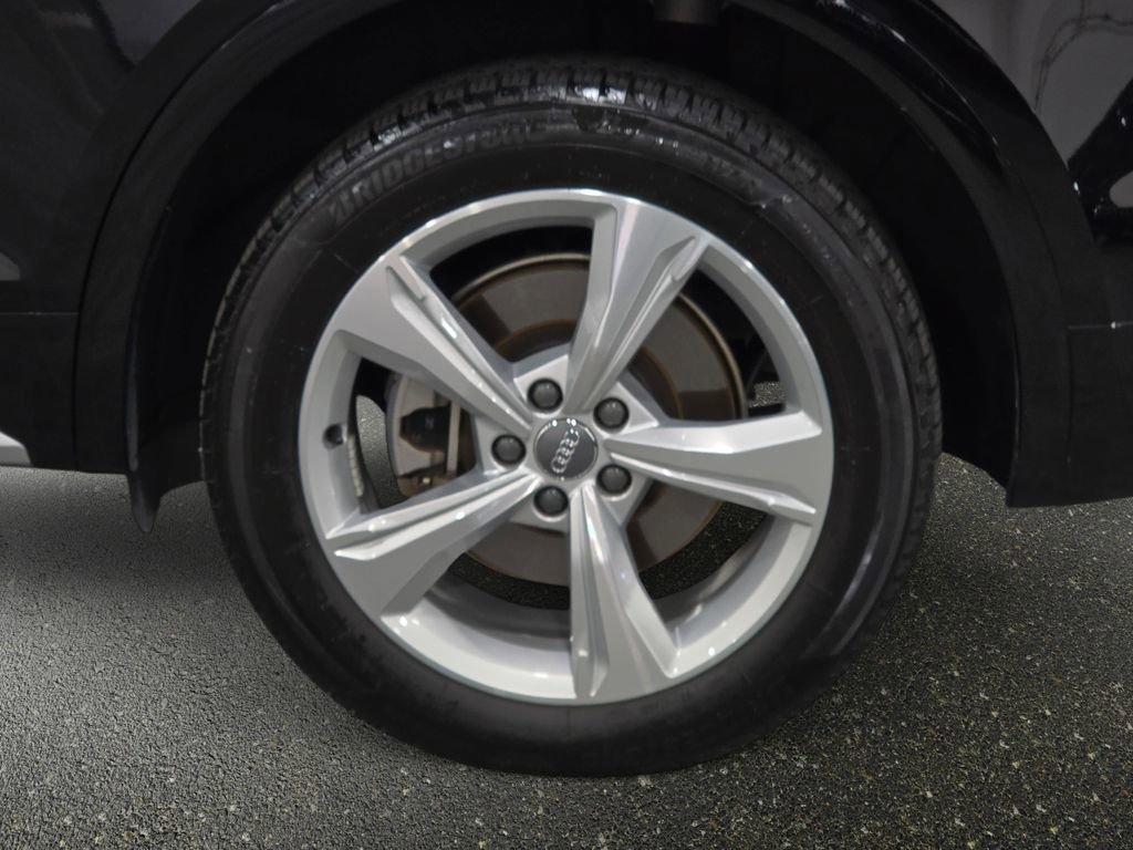 Used 2020 Audi Q5 2.0T Premium w/ Convenience Package image 31