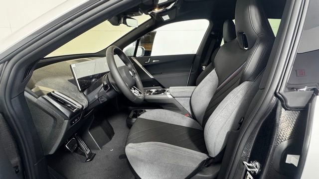 New 2026 BMW iX xDrive45 w/ M Sport Package image 10
