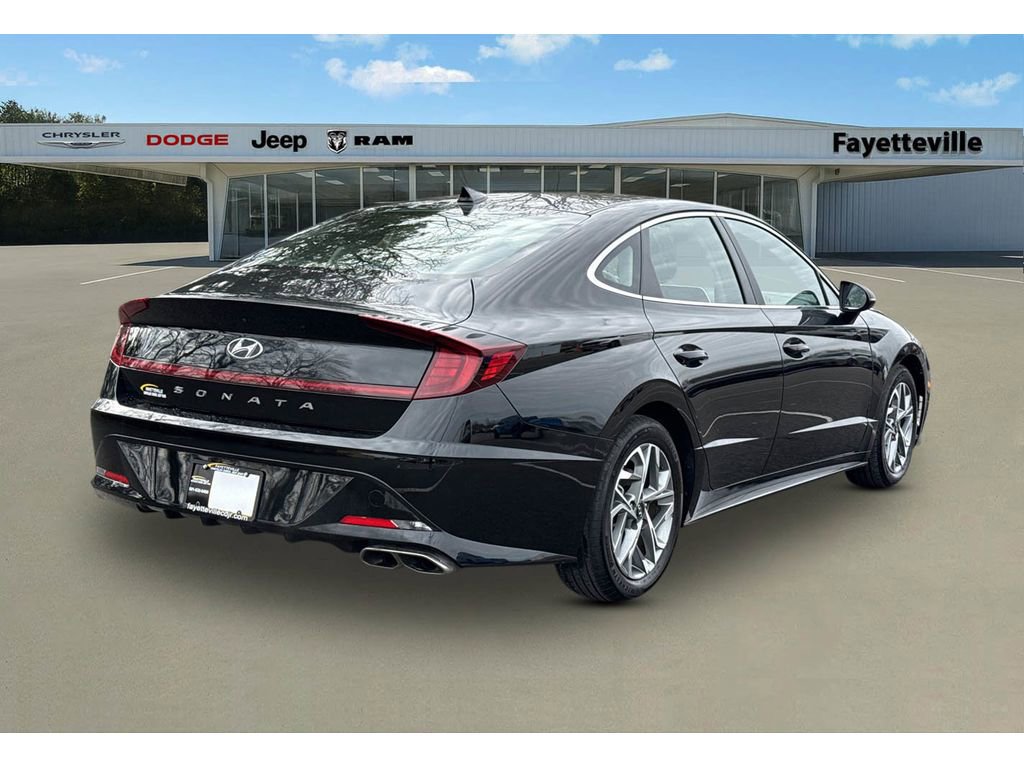 Used 2023 Hyundai Sonata SEL image 3