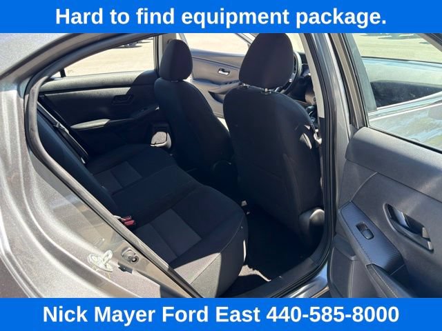 Used 2024 Nissan Sentra SV FWD image 23