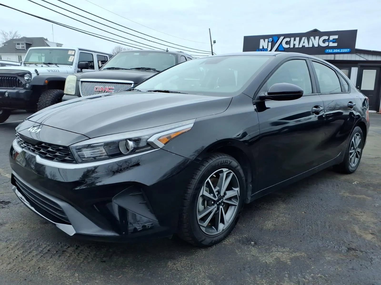 Used 2023 Kia Forte LXS FWD image 7