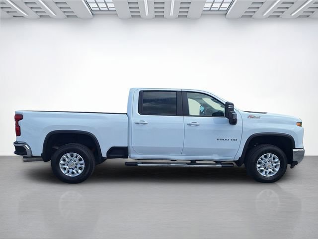 Used 2026 Chevrolet Silverado 2500 LT AWD/4WD image 3