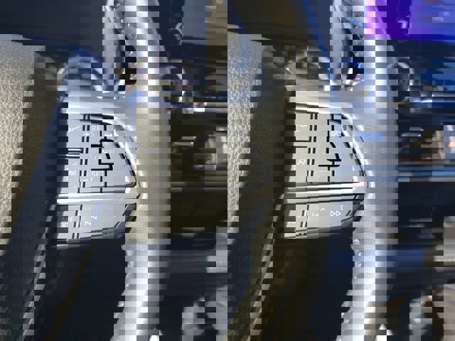 Used 2023 Toyota Highlander L image 19