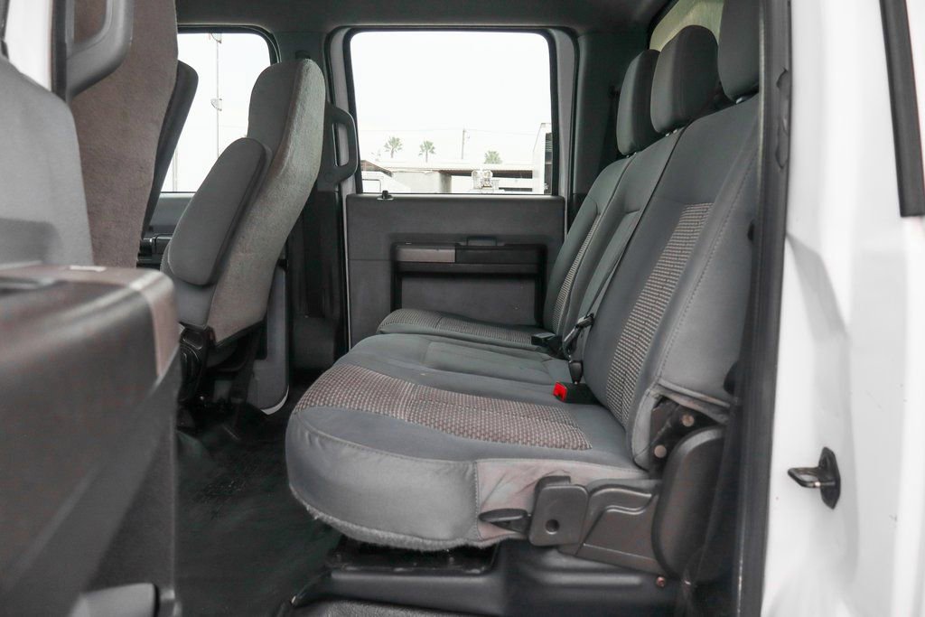 Used 2016 Ford F650 2WD Crew Cab Super Duty image 40