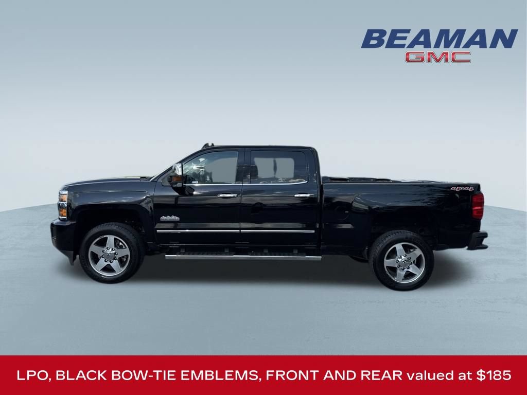 Used 2017 Chevrolet Silverado 2500 High Country AWD/4WD image 4