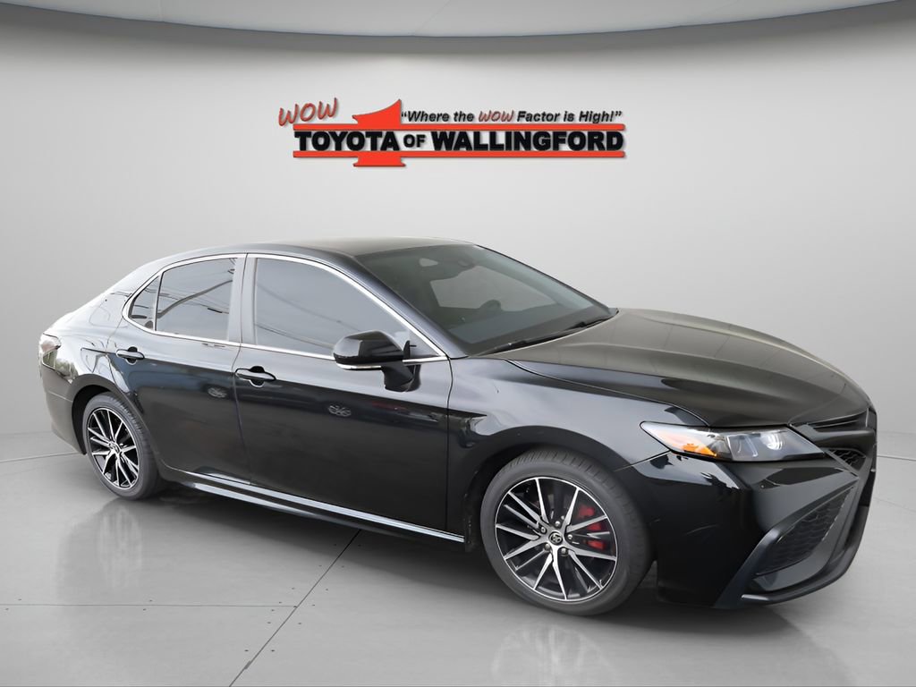 Used 2021 Toyota Camry SE w/ Cold Weather Package AWD/4WD image 14