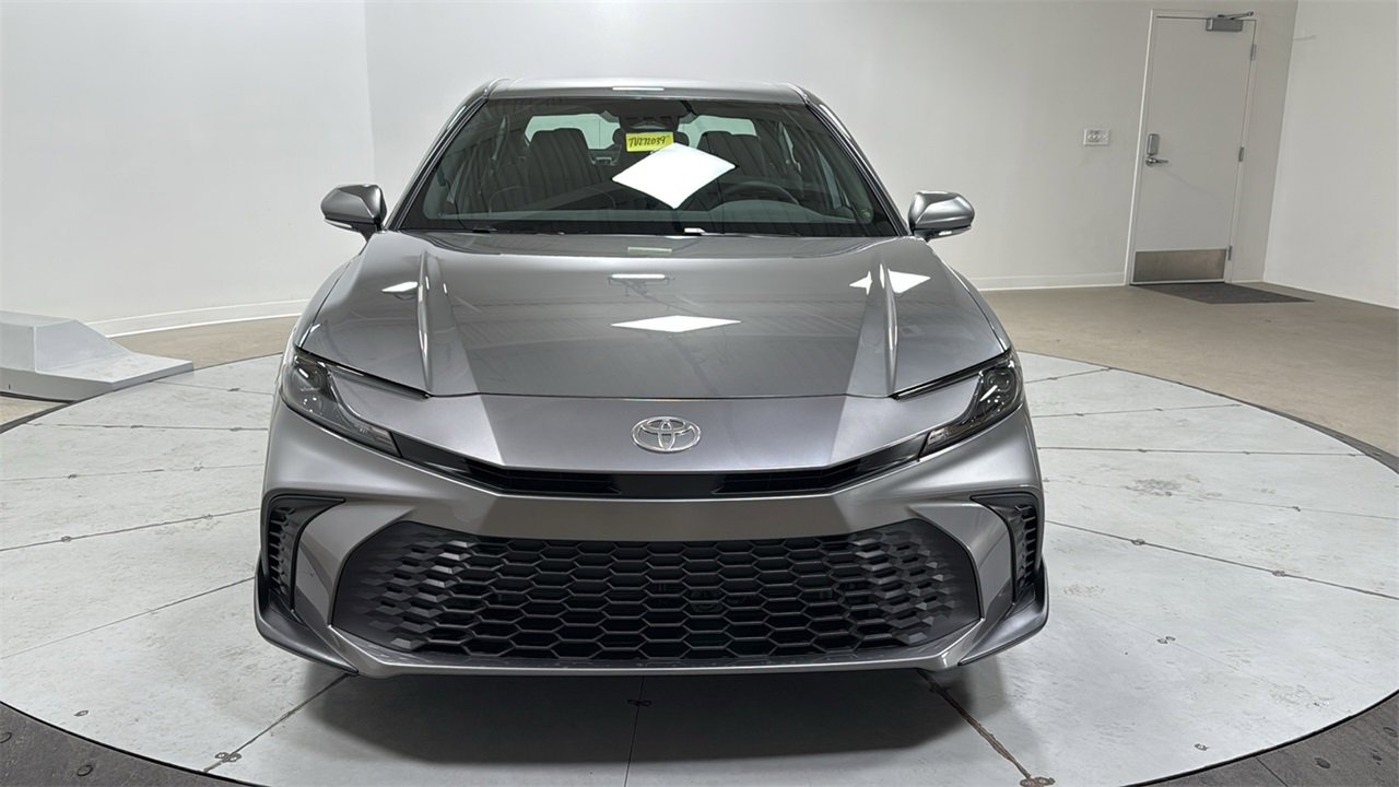 New 2026 Toyota Camry SE image 2