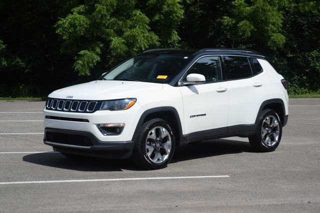 Used 2018 Jeep Compass Limited w/ Safe & Security Group AWD/4WD image 22