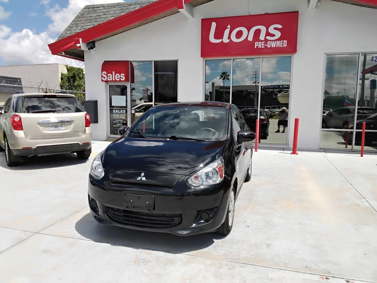 Used 2015 Mitsubishi Mirage DE image 2
