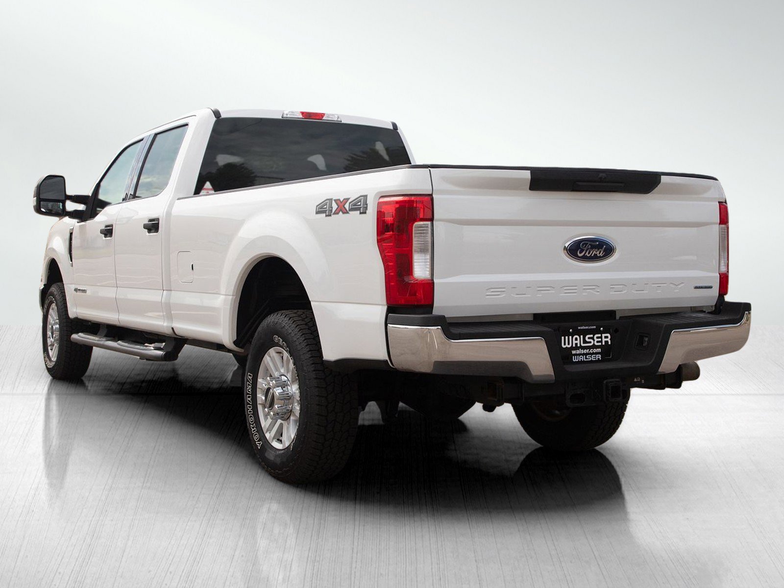 Used 2018 Ford F350 XLT AWD/4WD image 3