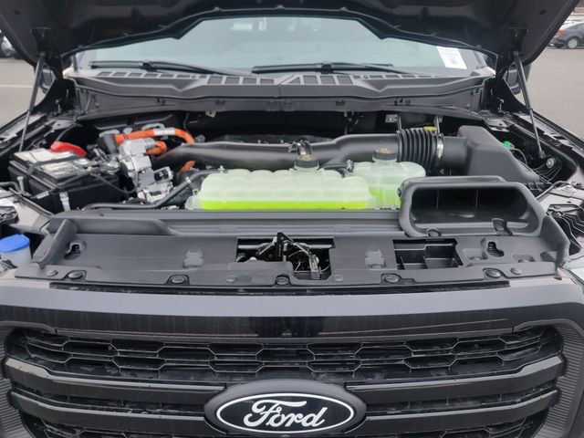 New 2025 Ford F150 Lariat w/ Equipment Group 502A High image 38