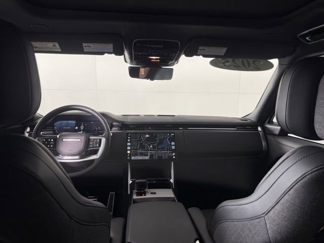 Certified 2025 Land Rover Range Rover SV AWD/4WD image 27