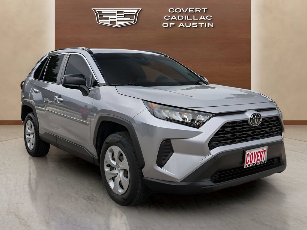 Used 2021 Toyota RAV4 LE FWD image 6