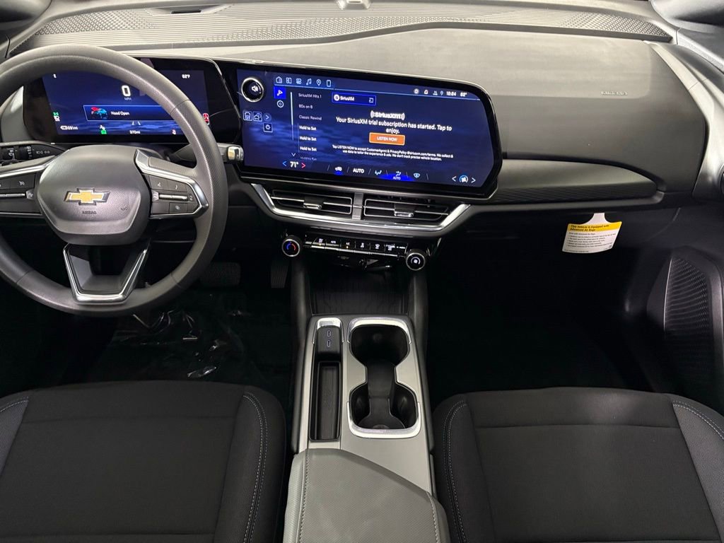 Used 2026 Chevrolet Equinox EV LT image 37