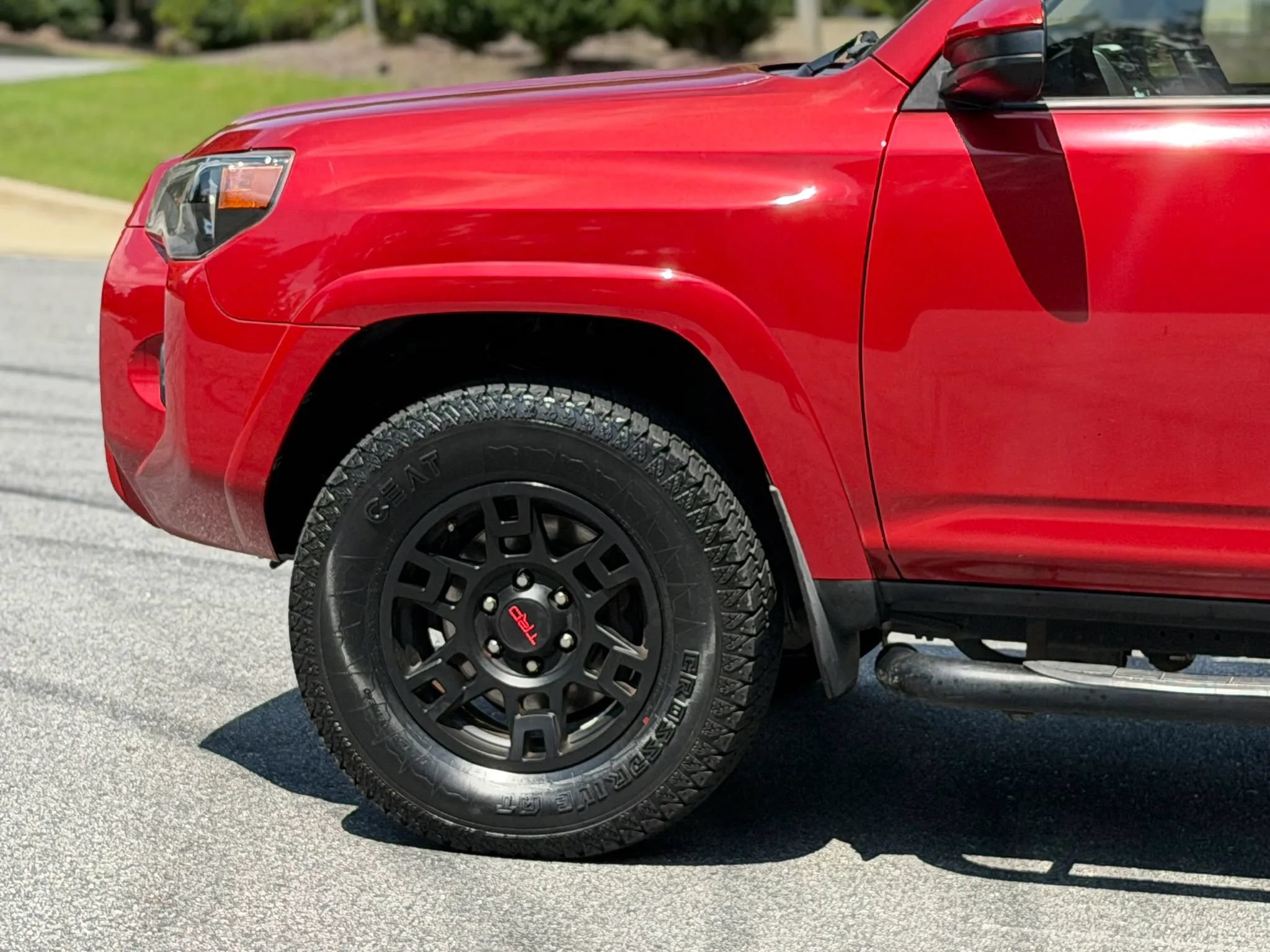 Used 2016 Toyota 4Runner SR5 AWD/4WD image 7