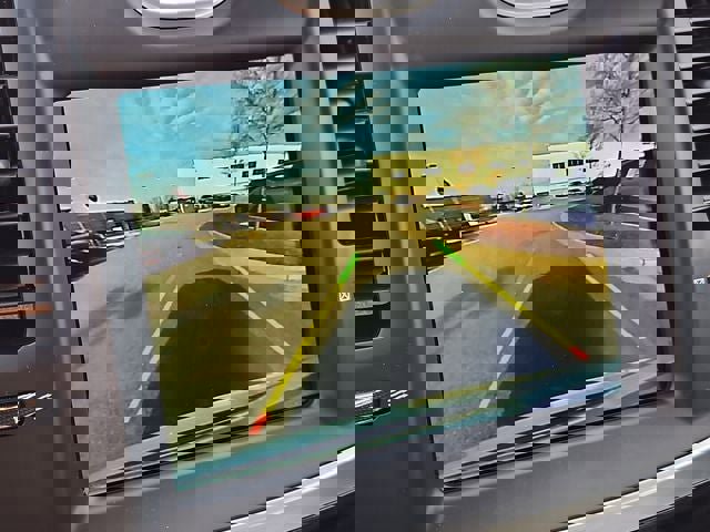 Used 2019 Chrysler 300 Touring w/ Chrome Appearance Package image 26