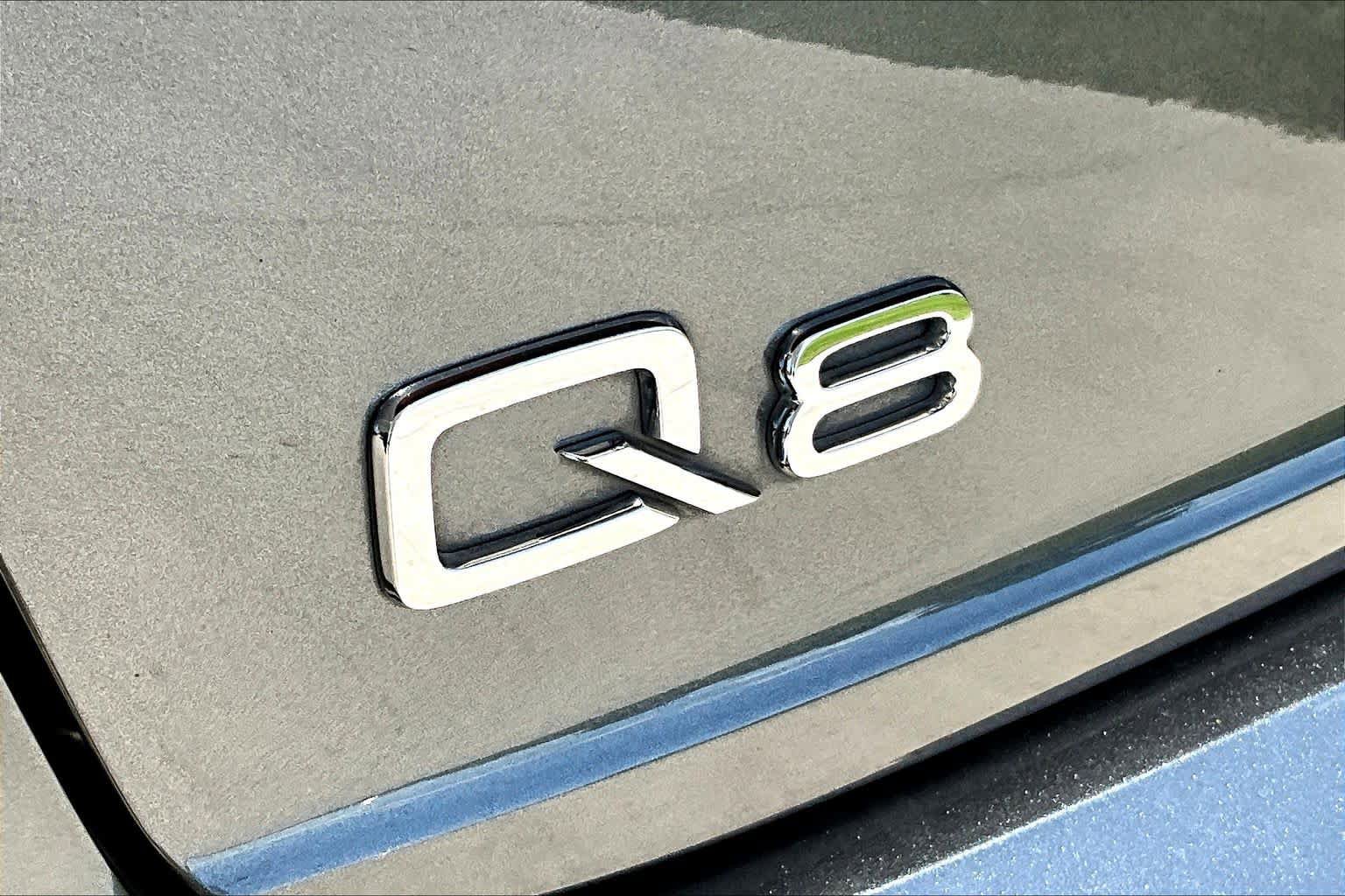 Used 2020 Audi Q8 Prestige image 32