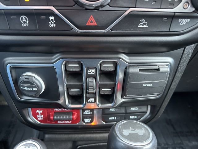 Used 2022 Jeep Wrangler Unlimited Rubicon w/ Cold Weather Group image 26