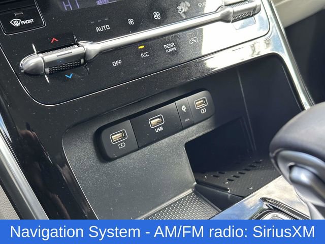 Used 2024 Kia Carnival EX image 7