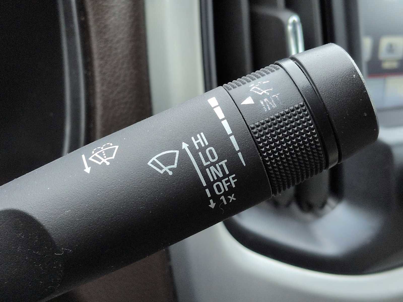 Used 2016 GMC Canyon SLE w/ SLE Convenience Package image 26