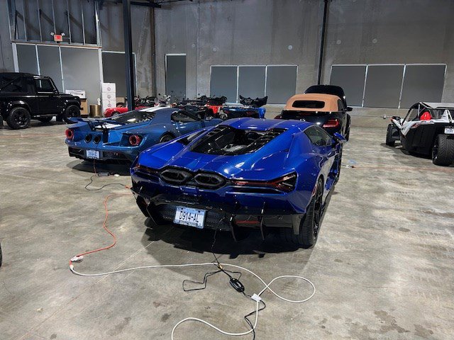 Used 2025 Lamborghini Revuelto image 5