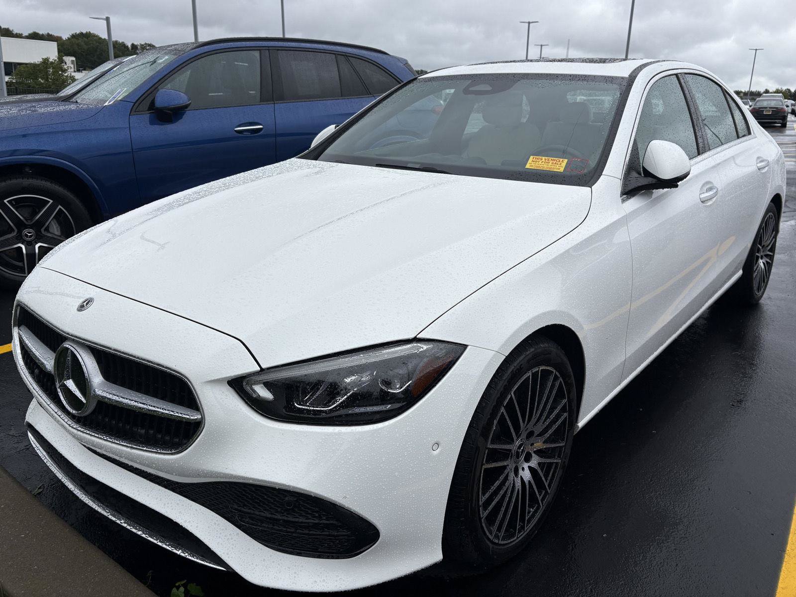 Used 2024 Mercedes-Benz C 300 4MATIC Sedan image 3