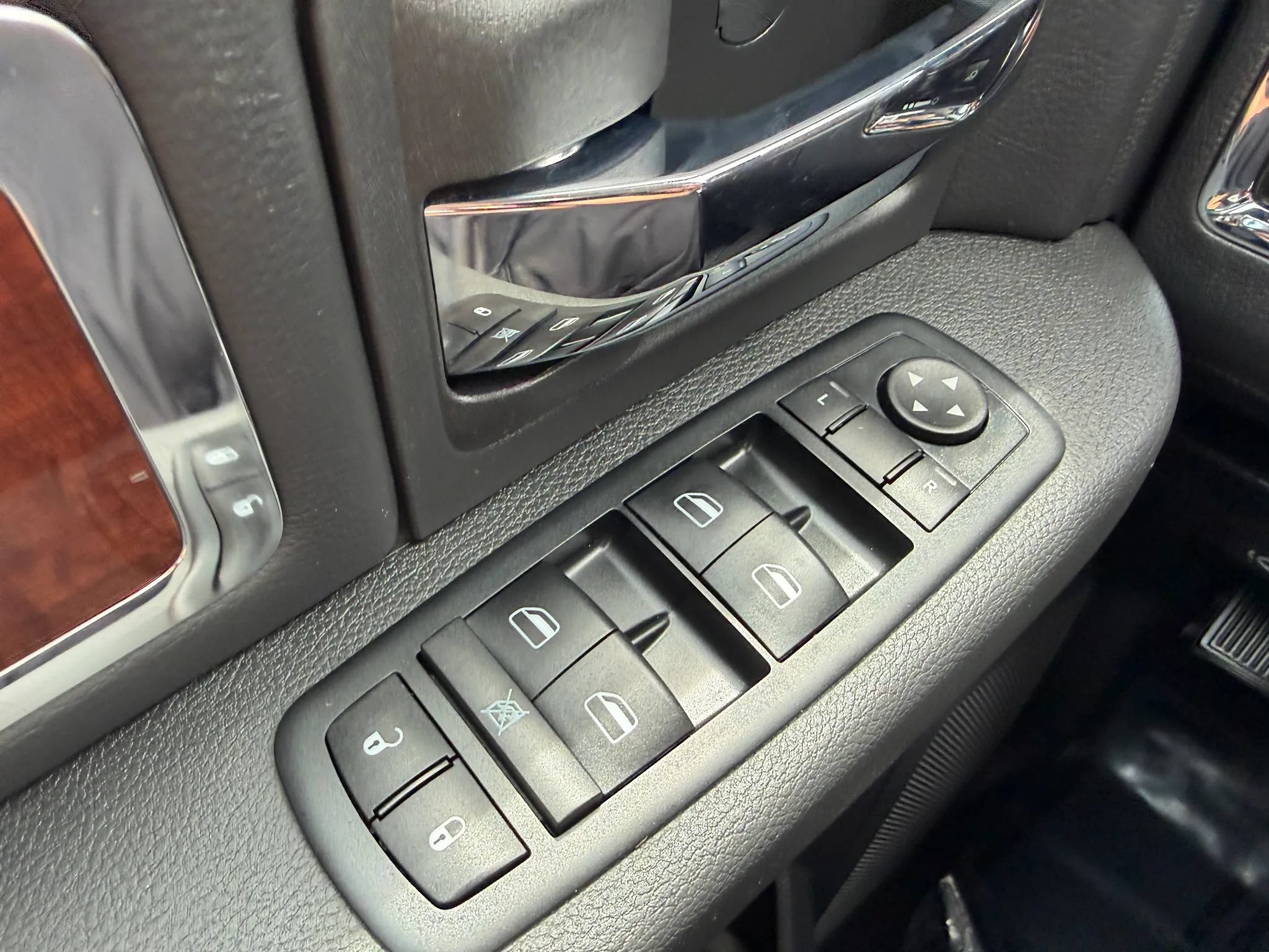 Used 2009 Dodge Ram 1500 Truck Laramie AWD/4WD image 31
