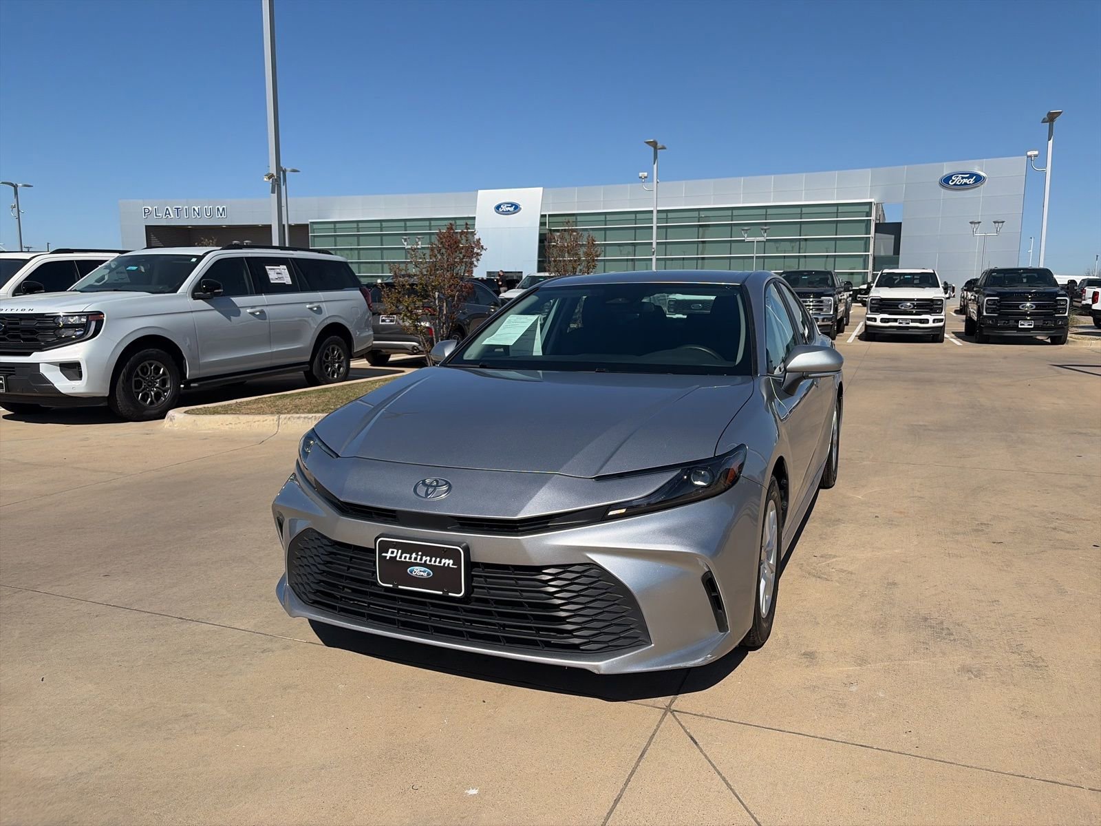 Used 2025 Toyota Camry LE FWD image 26