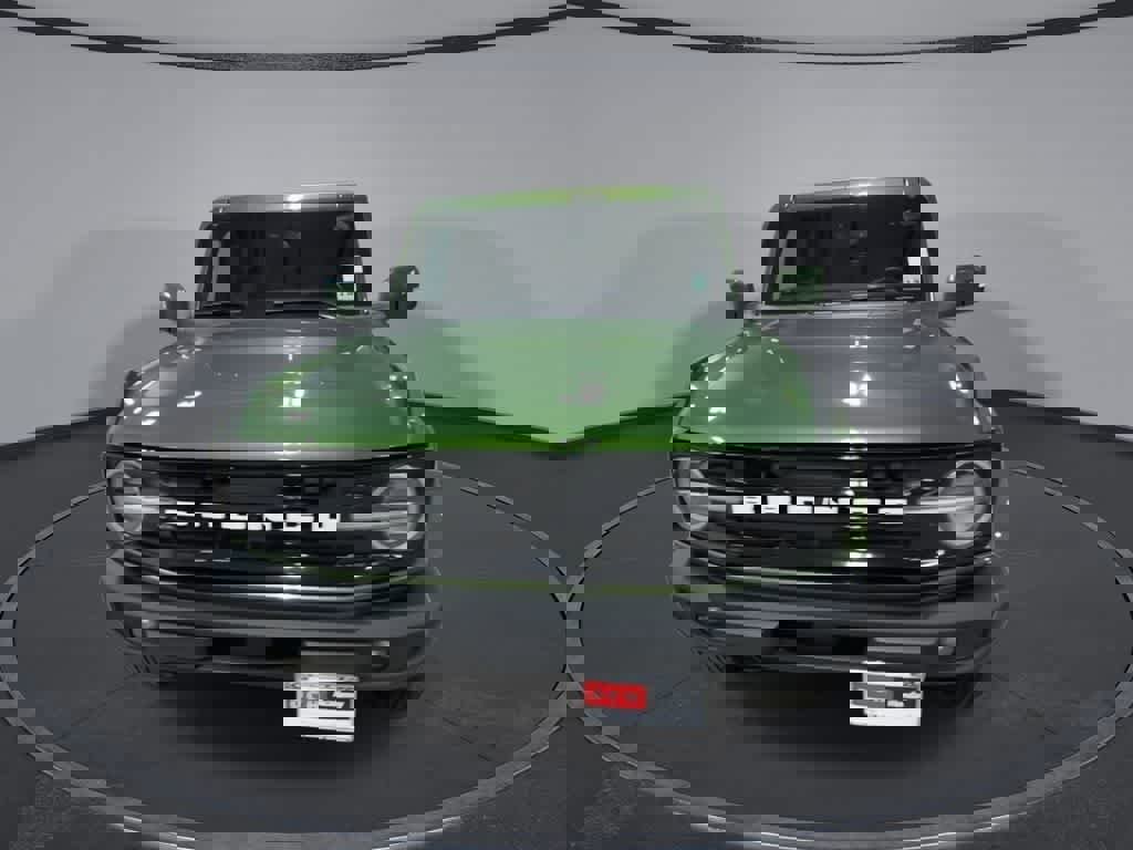 Used 2023 Ford Bronco Outer Banks image 3