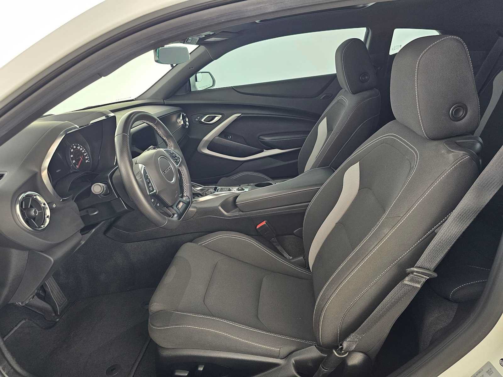Used 2022 Chevrolet Camaro SS RWD image 18