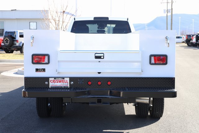 New 2026 RAM 5500 Tradesman w/ Chrome Appearance Group AWD/4WD image 6