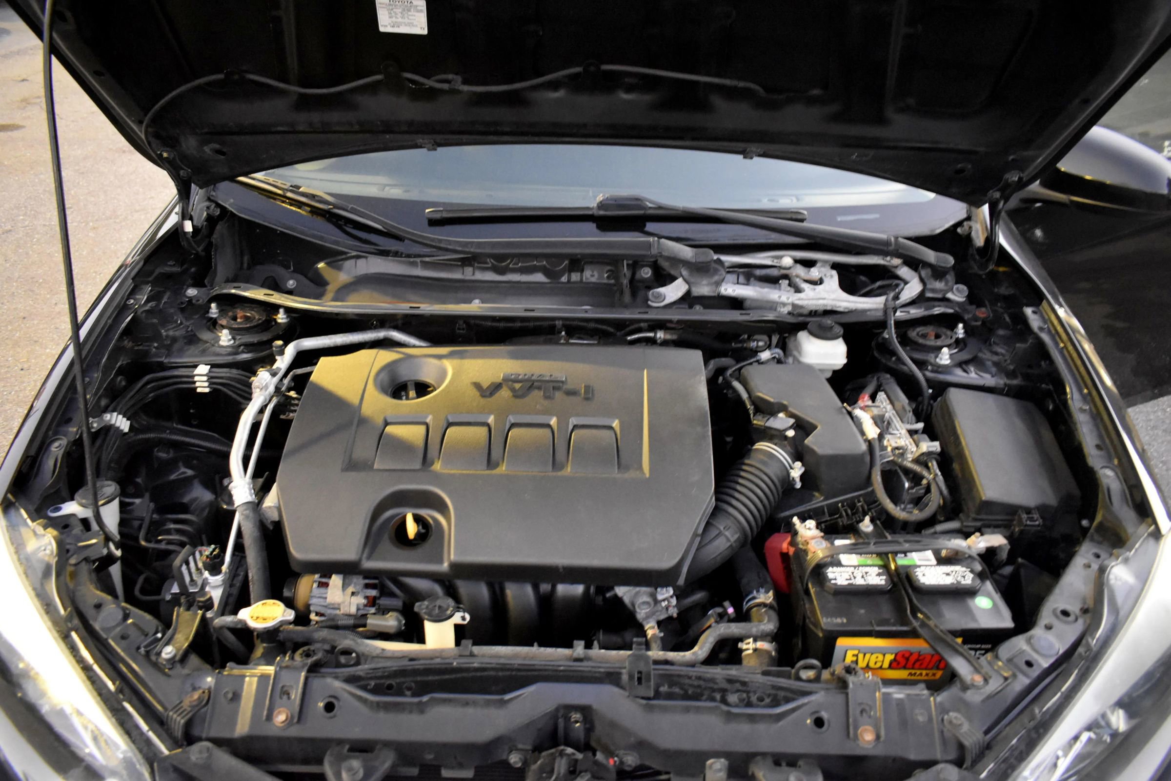 Used 2015 Toyota Corolla L image 23