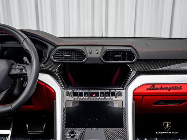 Used 2024 Lamborghini Urus S AWD/4WD image 33