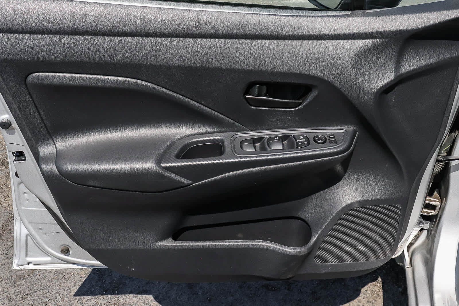 Used 2024 Nissan Versa S w/ Trunk Package FWD image 30