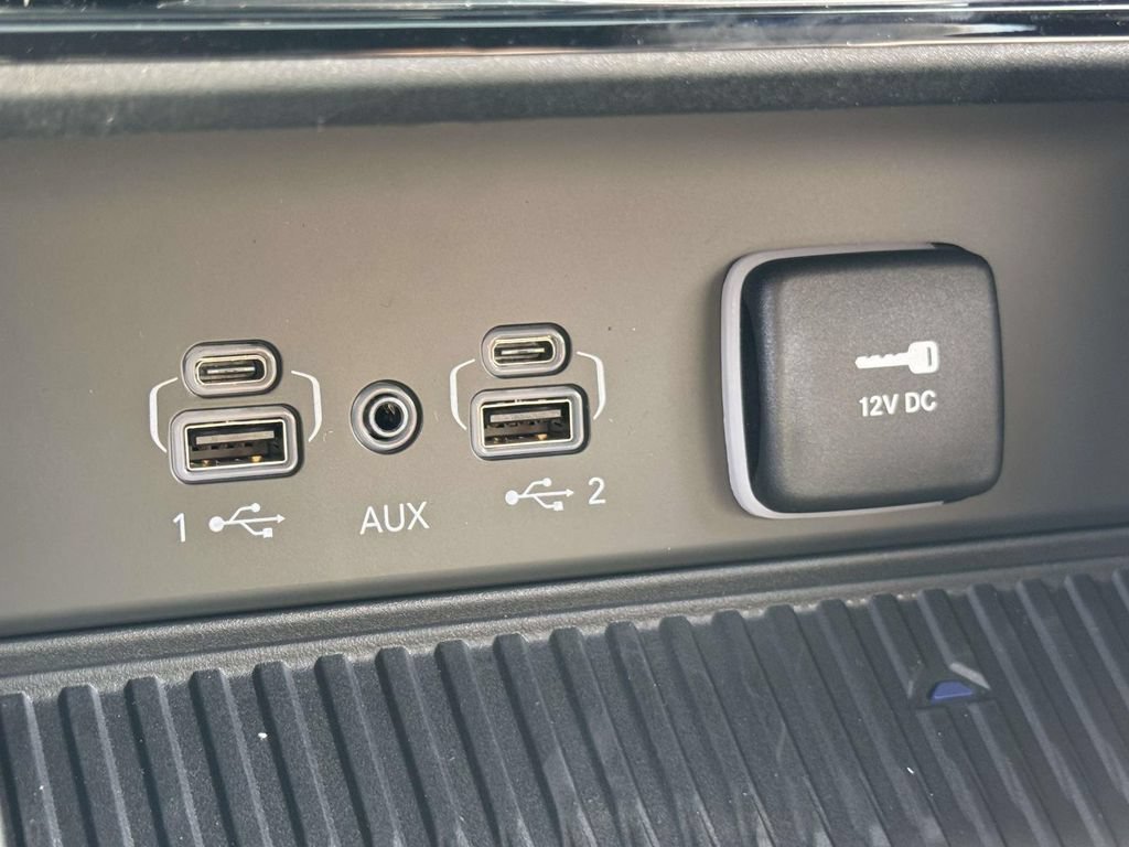 New 2026 Jeep Grand Cherokee Altitude AWD/4WD image 21