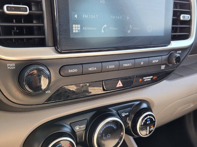 Used 2023 Hyundai Venue SEL w/ Cargo Package FWD image 19