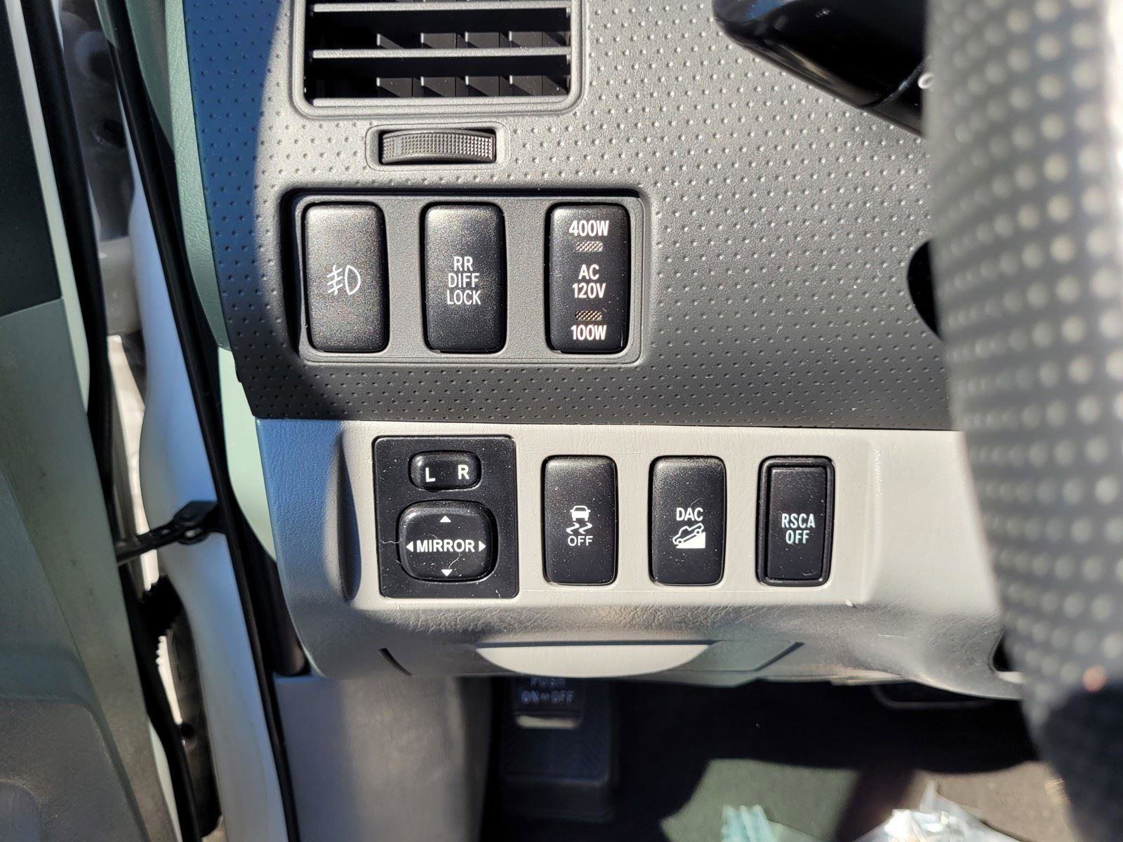 Used 2014 Toyota Tacoma 4x4 Double Cab w/ TRD Off-Road Package image 31