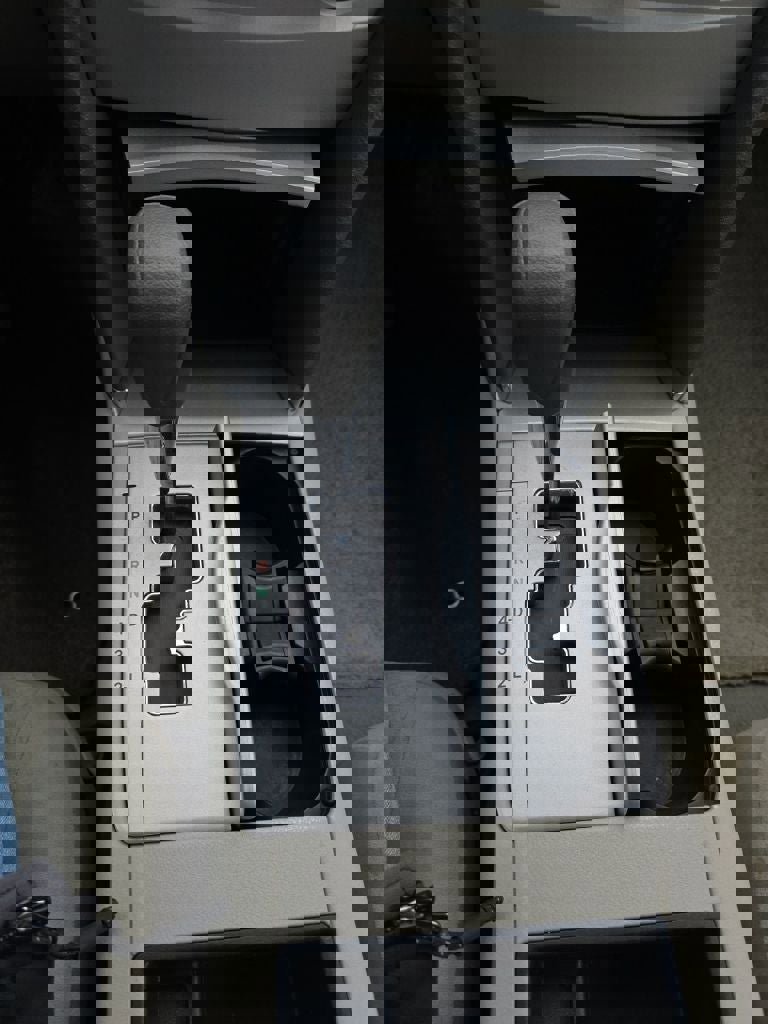 Used 2009 Toyota Camry LE image 18