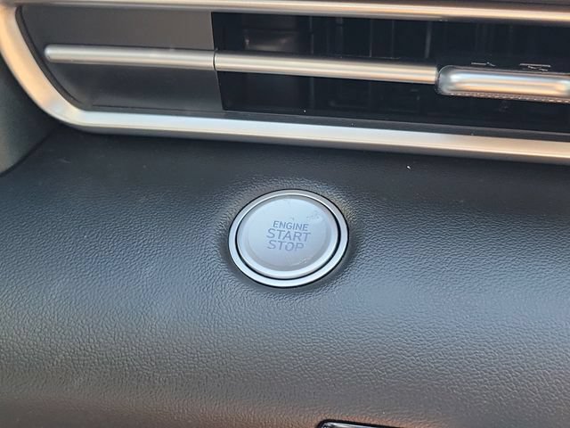 Certified 2026 Hyundai Elantra Hybrid FWD image 10