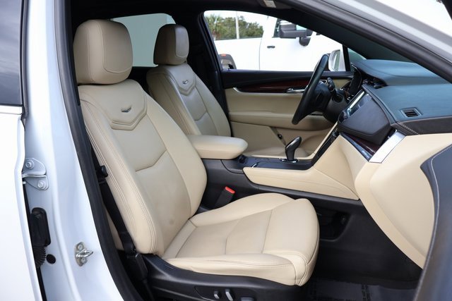 Used 2019 Cadillac XT5 Luxury image 18
