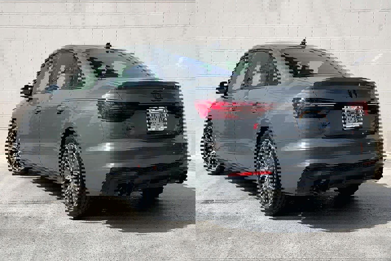 Used 2023 Audi S4 Premium Plus w/ Premium Plus Package image 5