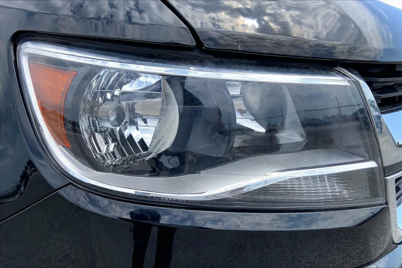 Used 2020 Chevrolet Colorado W/T w/ WT Convenience Package RWD image 27