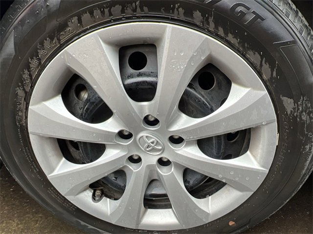 Used 2022 Toyota Corolla LE image 9