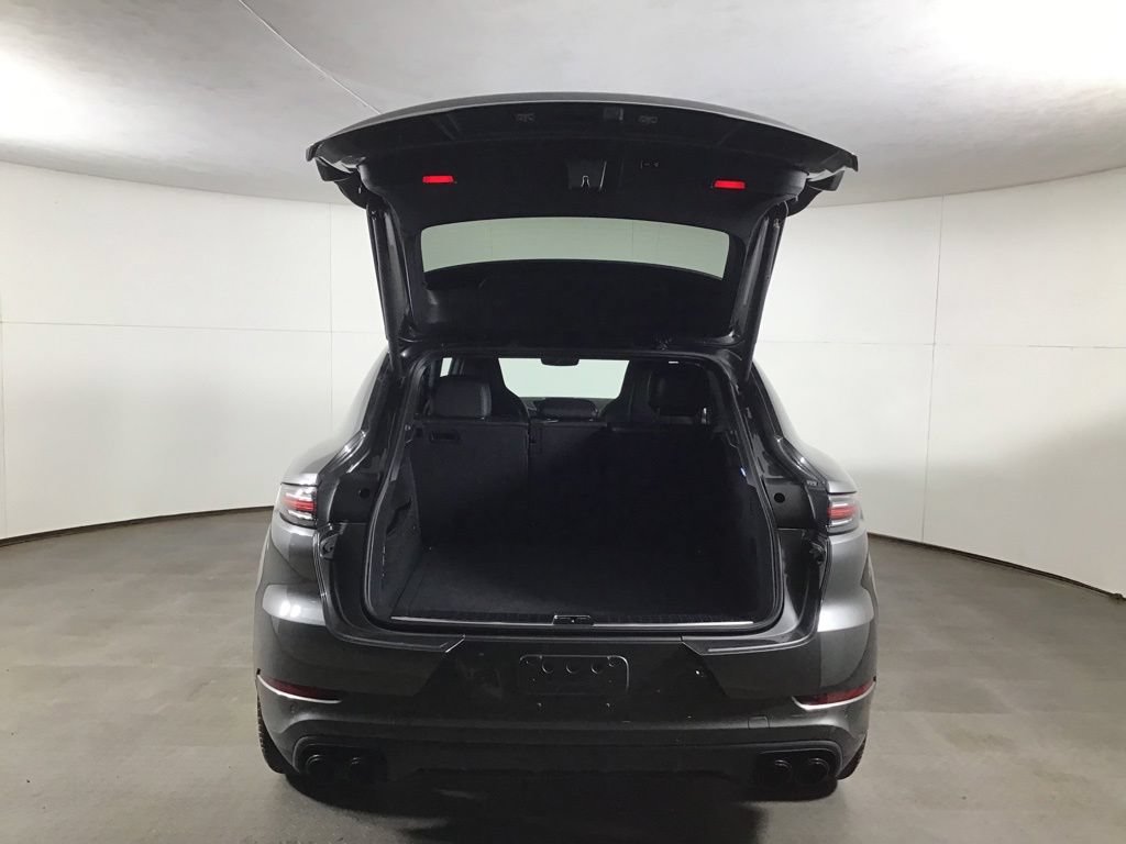 Certified 2020 Porsche Cayenne Turbo AWD/4WD image 20