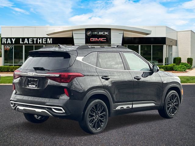 Used 2023 Kia Seltos Nightfall Edition image 5