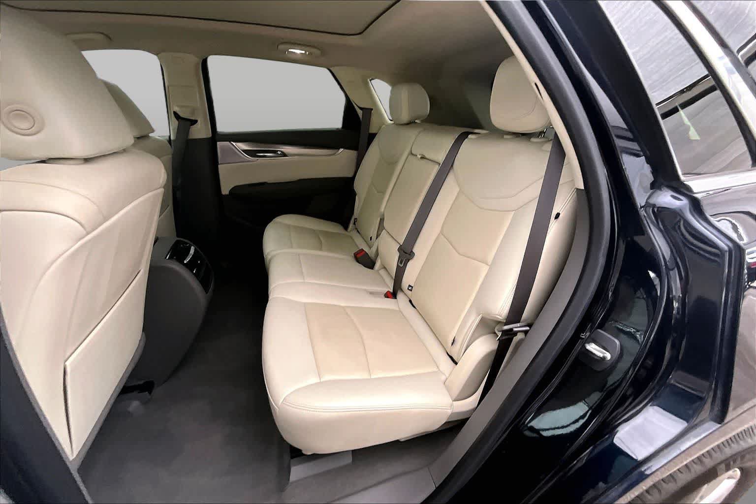 Used 2021 Cadillac XT5 Premium Luxury FWD image 21