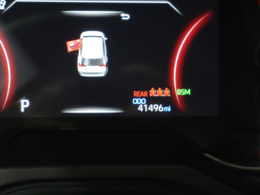 Used 2025 Toyota RAV4 XLE FWD image 37