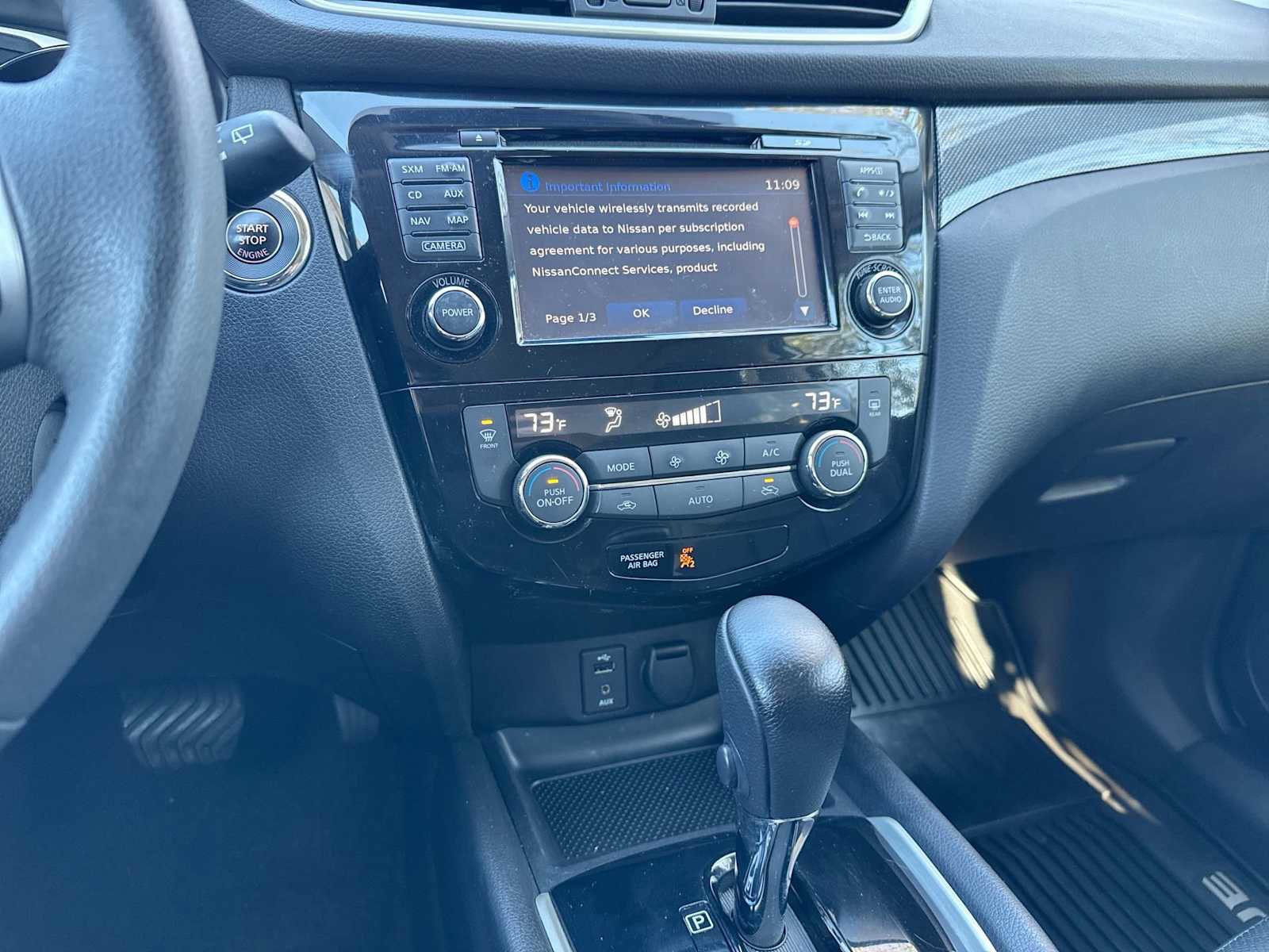 Used 2016 Nissan Rogue SL w/ SL Premium Package image 27